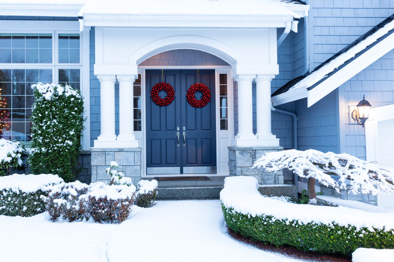 Buying and Selling A Long Beach House During the Holidays